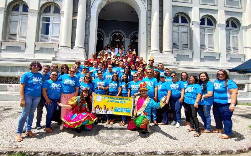 Prefeitura de Limoeiro realiza Caminhada do Dia D da Busca Ativa Escolar