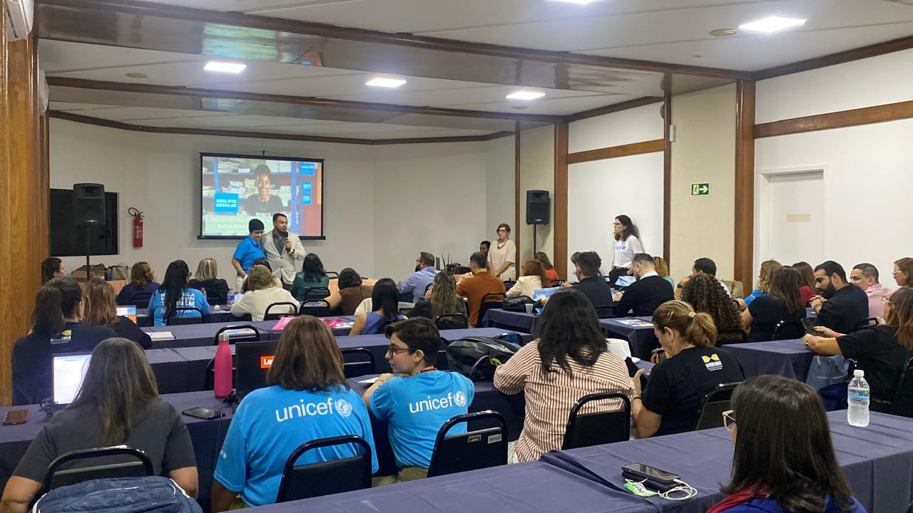 Equipes estaduais da Busca Ativa Escolar se reúnem em Salvador