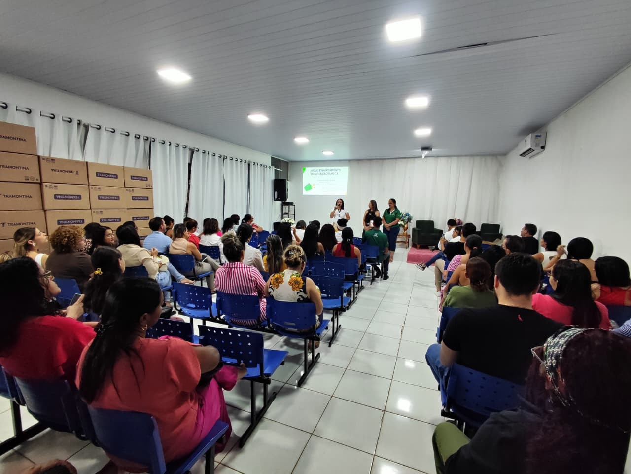 João Lisboa/MA: equipe da BAE realiza panfletagem na feira popular